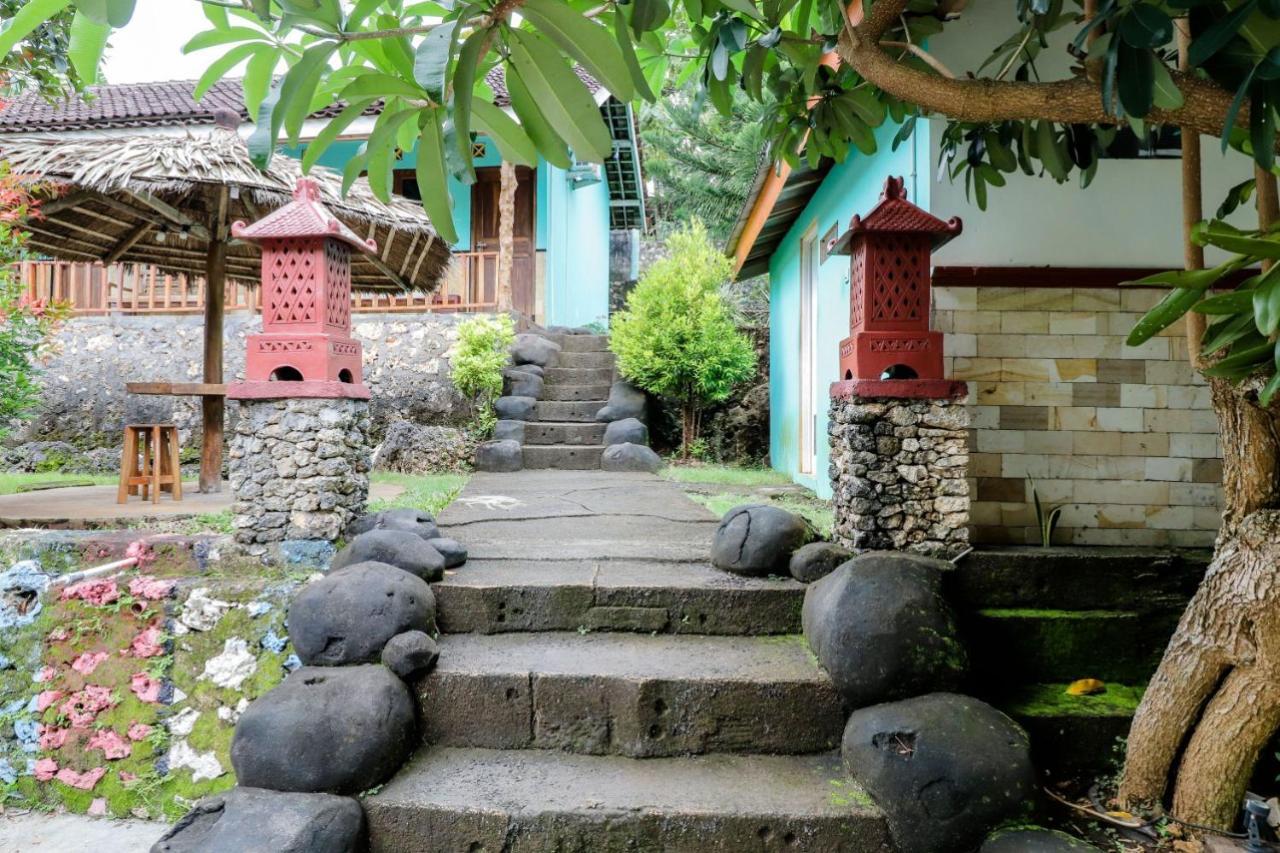 Rock Garden Homestay & Resto Tepus Luaran gambar