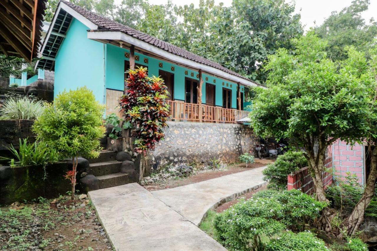 Rock Garden Homestay & Resto Tepus Luaran gambar