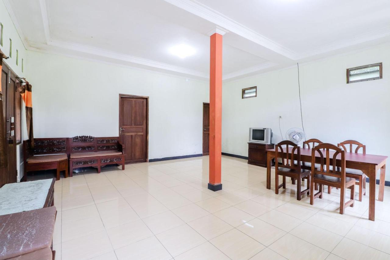 Rock Garden Homestay & Resto Tepus Luaran gambar