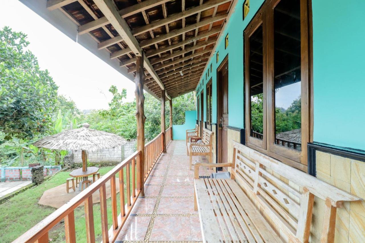 Rock Garden Homestay & Resto Tepus Luaran gambar