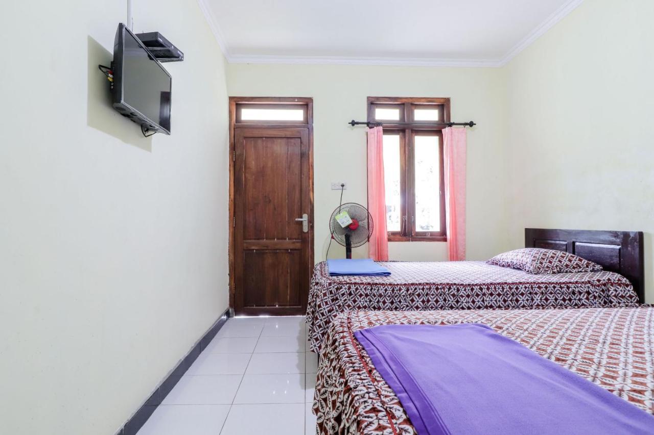 Rock Garden Homestay & Resto Tepus Luaran gambar